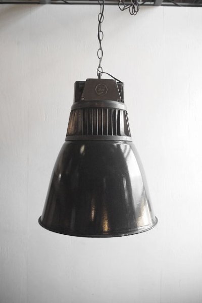画像1: アンティーク　Czechoslovakia製　インダストリアル　吊り下げランプ F (1)