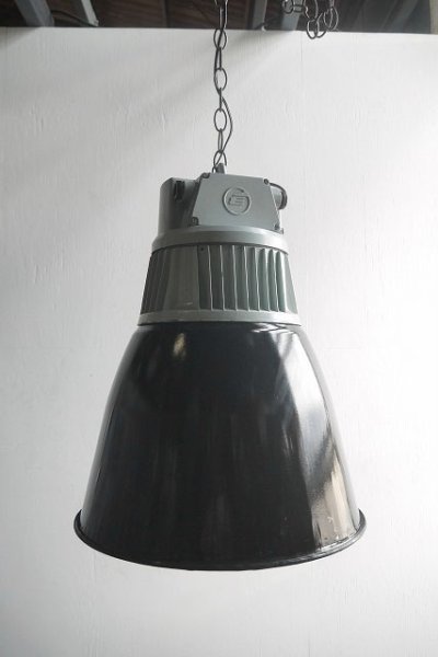 画像1: アンティーク　Czechoslovakia製　インダストリアル　吊り下げランプ B (1)